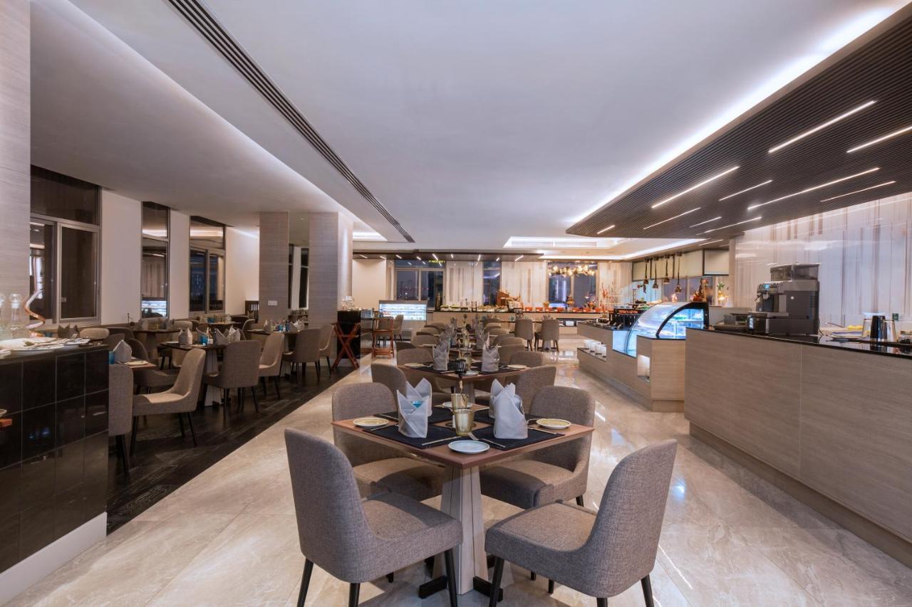 Zealax Hotel & Residence Yangon Luaran gambar